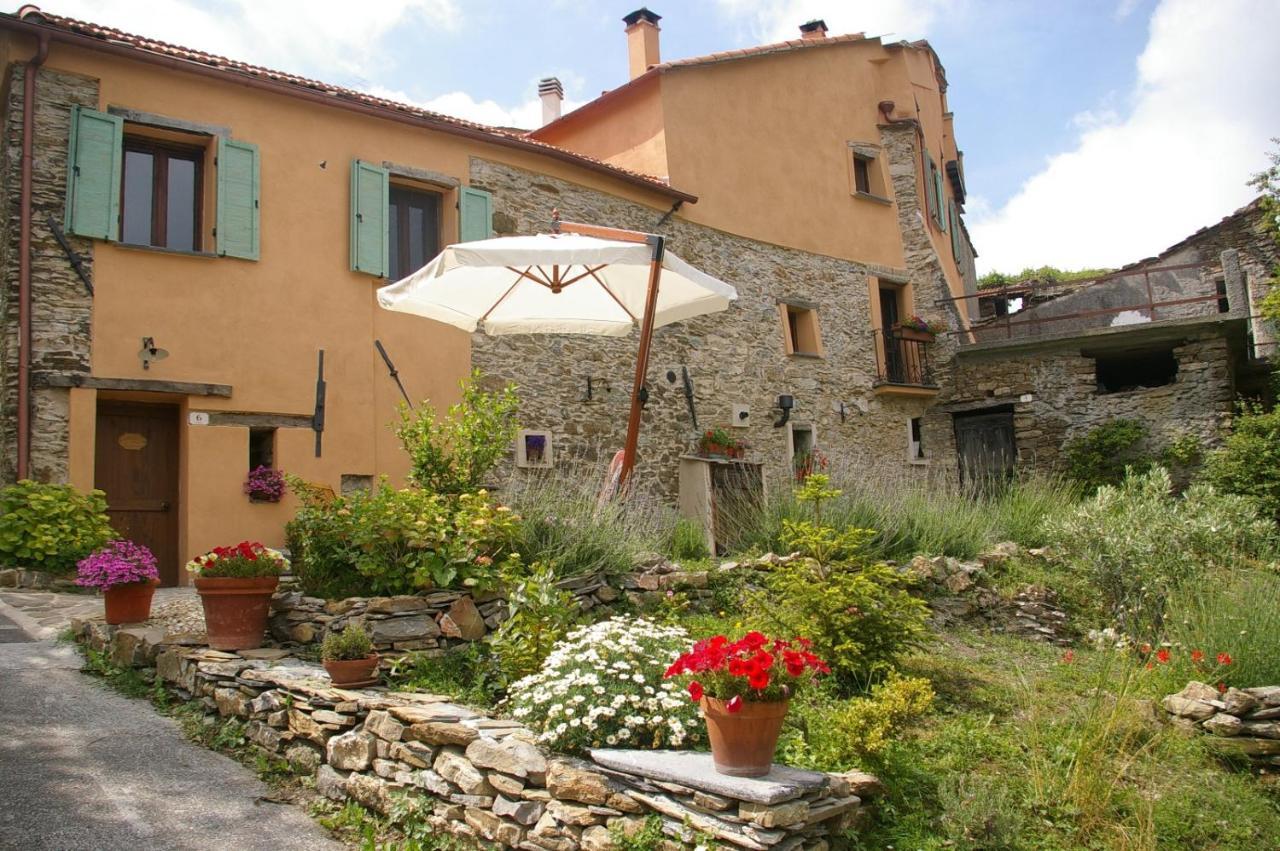 Casa Vittorina Villa Cesio Bagian luar foto